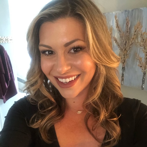 Meet your Posher, Keri - Picture 1 of 1